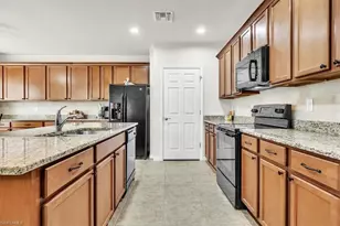3216 Birch Tree Ln, Alva, FL 33920 - Photo 10