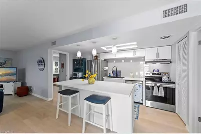 248 Palm Dr #3, Naples, FL 34112 - Photo 4