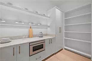 850 10th St N, Naples, FL 34102 - Photo 10