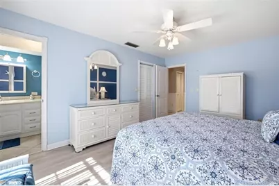 120 Fleur De Lis Ln, Naples, FL 34112 - Photo 16