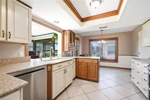120 Fleur De Lis Ln, Naples, FL 34112 - Photo 10