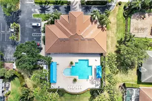 14636 Beaufort Cir, Naples, FL 34119 - Photo 22