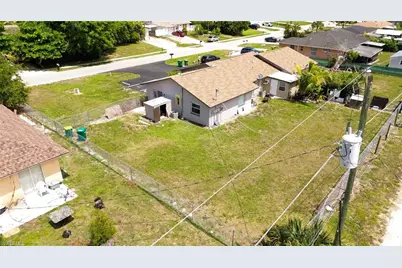 1940 48th St SW, Naples, FL 34116 - Photo 10