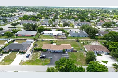 1940 48th St SW, Naples, FL 34116 - Photo 14