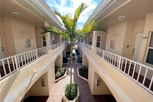 1096 Woodshire Ln, Naples, FL 34105 - Photo 22