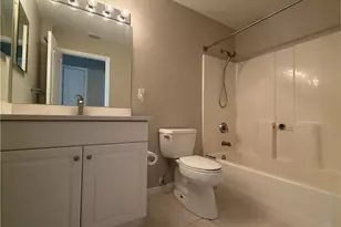 359 Dover Pl, Naples, FL 34104 - Photo 12