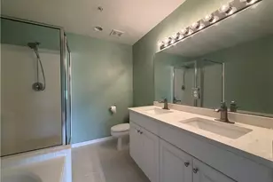 359 Dover Pl, Naples, FL 34104 - Photo 10