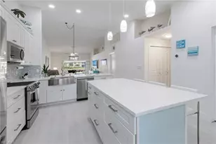8654 Mustang Dr, Naples, FL 34113 - Photo 14