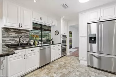 505 Thompson Ave, Lehigh Acres, FL 33972 - Photo 14