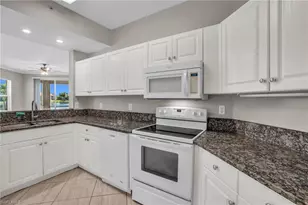 6560 Huntington Lakes Cir, Naples, FL 34119 - Photo 8