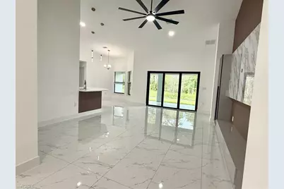 915 Edison Ave, Lehigh Acres, FL 33972 - Photo 16