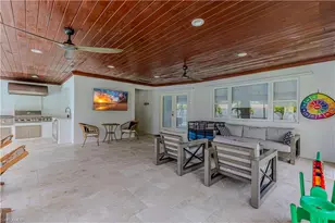 1300 Hilltop Dr, Naples, FL 34103 - Photo 24
