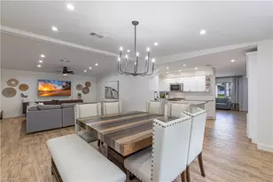 1300 Hilltop Dr, Naples, FL 34103 - Photo 10