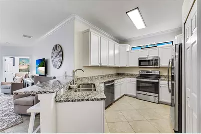 1427 Oceania Dr S, Naples, FL 34113 - Photo 4