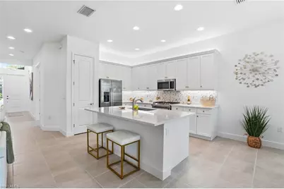 12349 Dahlia Ct, Naples, FL 34120 - Photo 8