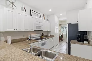 7920 Mahogany Run Ln, Naples, FL 34113 - Photo 14