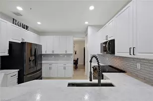 1430 Mariposa Cir, Naples, FL 34105 - Photo 4