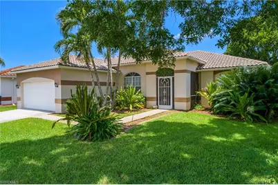 11082 Lakeland Cir, Fort Myers, FL 33913 - Photo 4