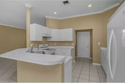 11082 Lakeland Cir, Fort Myers, FL 33913 - Photo 12