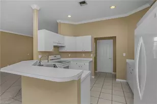 11082 Lakeland Cir, Fort Myers, FL 33913 - Photo 12