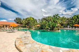 2462 Hidden Lake Dr, Naples, FL 34112 - Photo 28