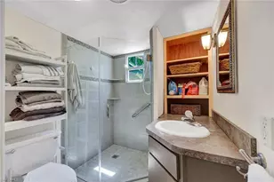 522 Menton Ln, Naples, FL 34112 - Photo 14