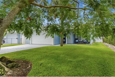 764 94th Ave N, Naples, FL 34108 - Photo 8
