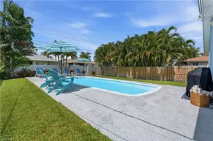 764 94th Ave N, Naples, FL 34108 - Photo 38
