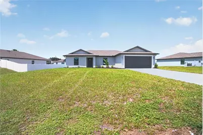 177 Blackstone Dr, Fort Myers, FL 33913 - Photo 4
