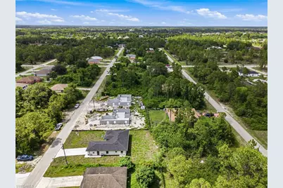 739 Fullerton Ave S, Lehigh Acres, FL 33974 - Photo 10