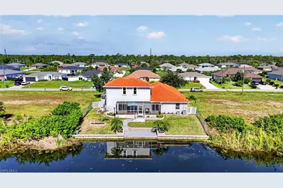 4139 NE 9th Ave, Cape Coral, FL 33909 - Photo 2