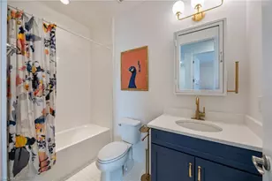12964 Pembroke Dr, Naples, FL 34105 - Photo 10