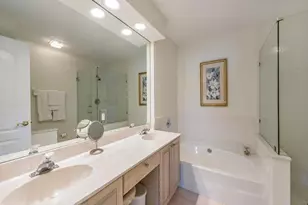 8405 Excalibur Cir, Naples, FL 34108 - Photo 8