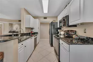 47 Bennington Dr, Naples, FL 34104 - Photo 6