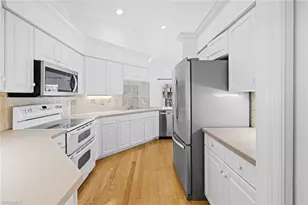 3157 Carriage Cir, Naples, FL 34105 - Photo 8