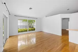 3157 Carriage Cir, Naples, FL 34105 - Photo 14