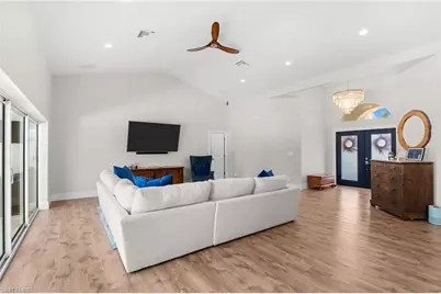 245 Monterey Dr, Naples, FL 34119 - Photo 10