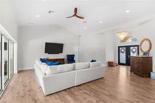 245 Monterey Dr, Naples, FL 34119 - Photo 10