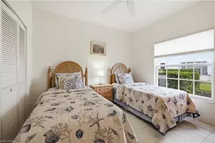 829 Tanbark Dr, Naples, FL 34108 - Photo 10