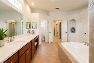 8263 Potomac Ln, Naples, FL 34104 - Photo 34