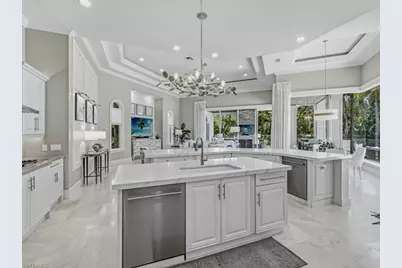 9758 Niblick Ln, Naples, FL 34108 - Photo 16