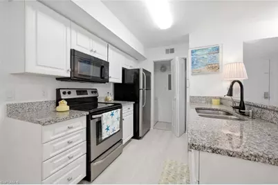 2106 Arbour Walk Cir #2911, Naples, FL 34109 - Photo 4