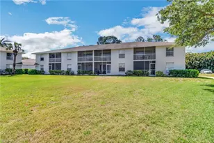1358 Derbyshire Ct, Naples, FL 34116 - Photo 32