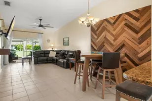 10188 Regent Cir, Naples, FL 34109 - Photo 6
