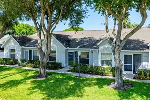 10188 Regent Cir, Naples, FL 34109 - Photo 2