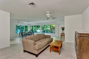 205 Georgetown Blvd, Naples, FL 34112 - Photo 6