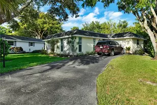 205 Georgetown Blvd, Naples, FL 34112 - Photo 1