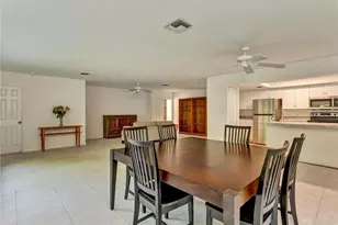 205 Georgetown Blvd, Naples, FL 34112 - Photo 12
