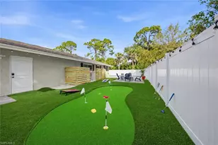 2473 Poinciana St, Naples, FL 34105 - Photo 6
