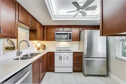3030 Binnacle Dr #101, Naples, FL 34103 - Photo 8